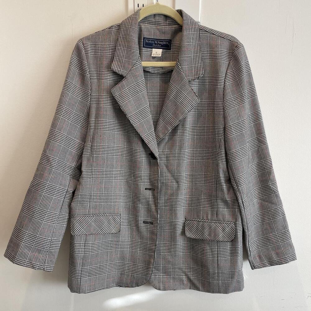 Black, white, and red plaid petite vintage blazer